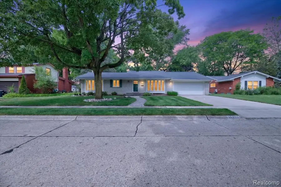 16927 Farmington, Livonia, MI 48154 - #2