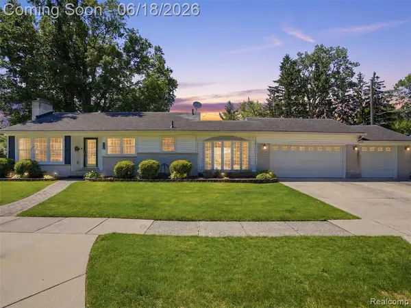 34155 Oakdale, Livonia, MI 48154
