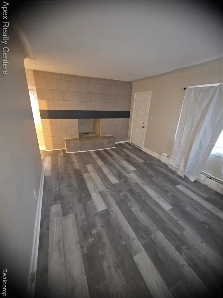 8656 Nightingale, Dearborn Heights, MI 48127 - #2