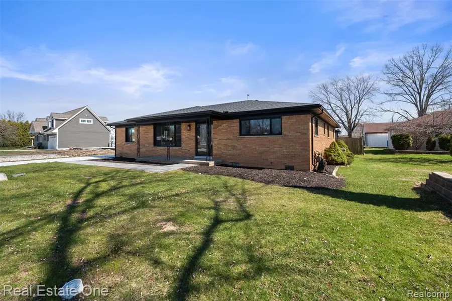 47900 Jefferson, Chesterfield, MI 48047 - #3