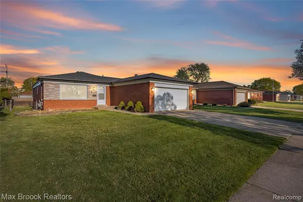 32340 Columbus, Warren, MI 48088