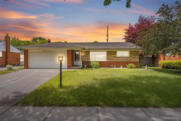 14743 Newburgh, Livonia, MI 48154