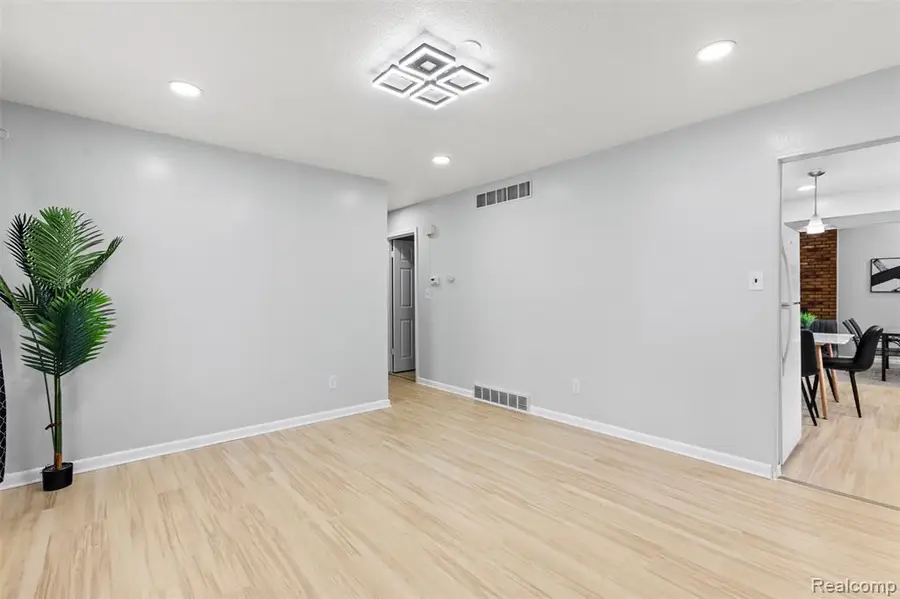 25807 Audrey, Warren, MI 48091 - #2