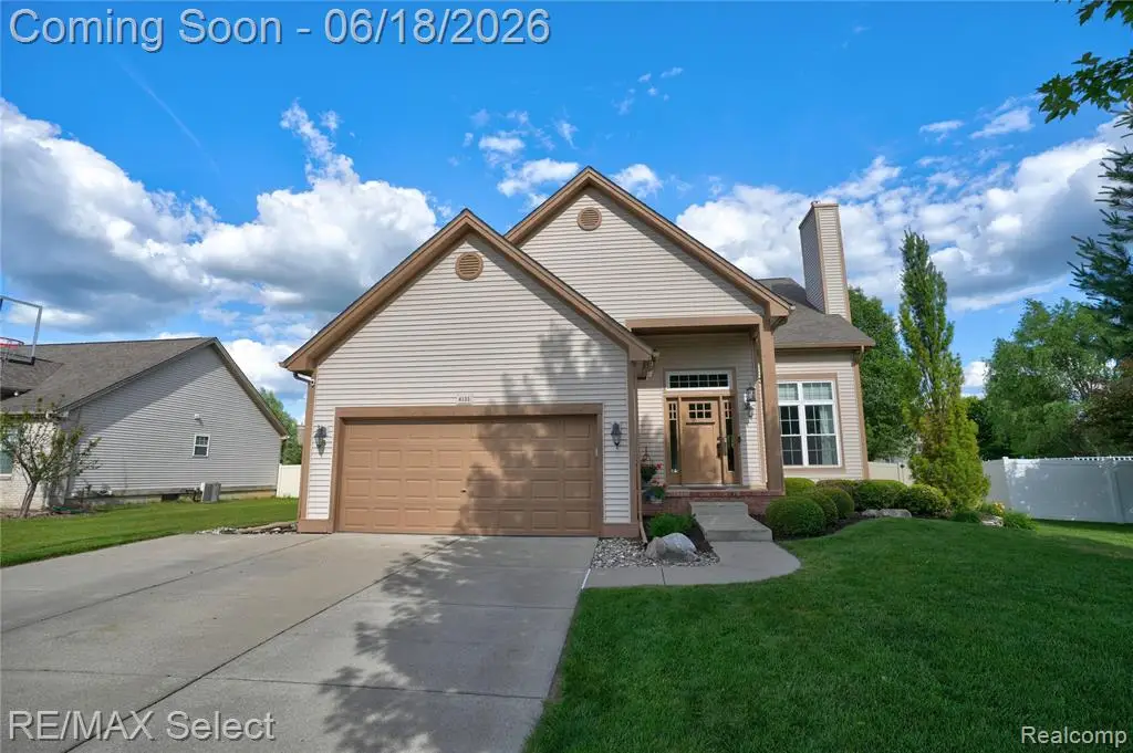 4135 Maplewood Meadows, Grand Blanc, MI 48439 - #1