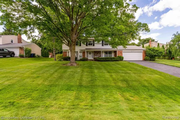 5600 Woodwind, Bloomfield Hills, MI 48301