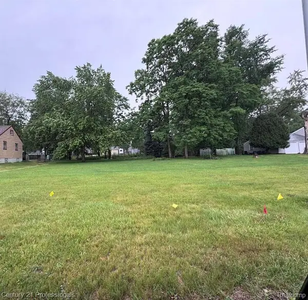 VACANT NEWBURGH Newburgh, Westland, MI 48185