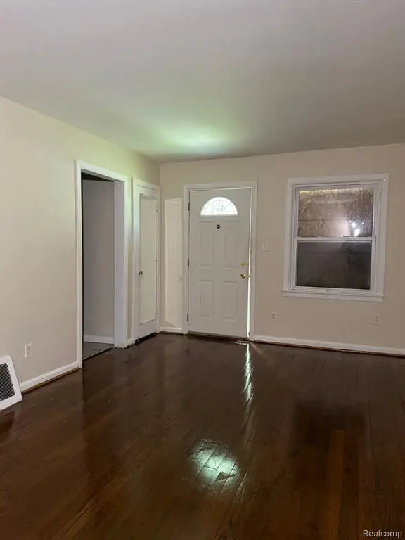 8687 Farmbrook, Detroit, MI 48224 - #3
