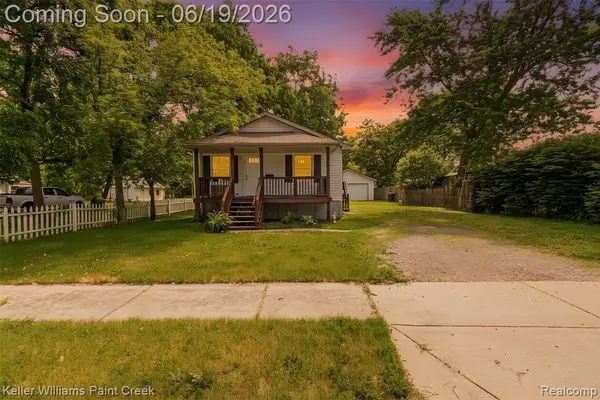 282 Clinton, Romeo, MI 48065