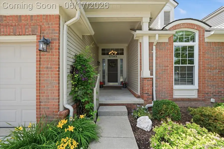 57549 Windmill Pointe, New Hudson, MI 48165 - #2