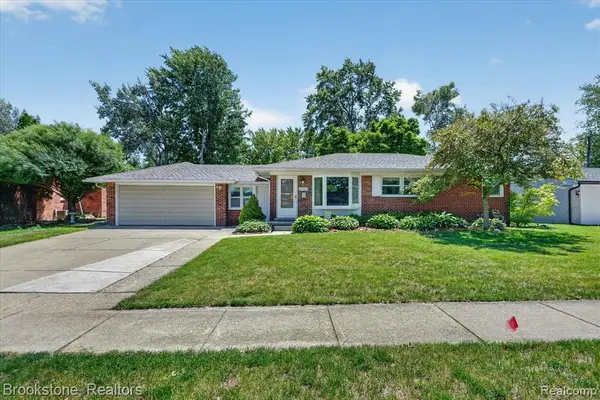 23784 Linne, Clinton Township, MI 48035