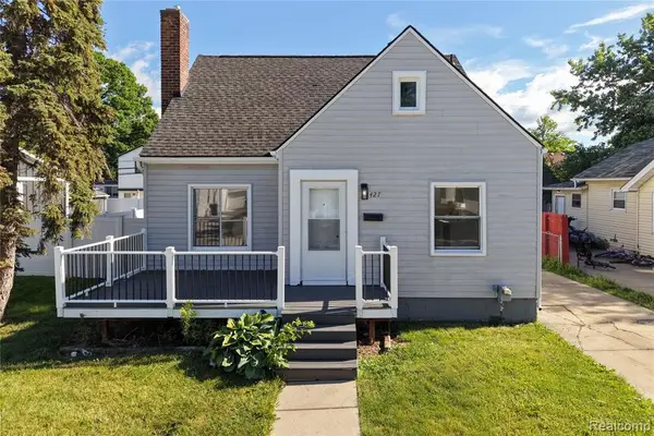 22427 Hanson, Saint Clair Shores, MI 48080