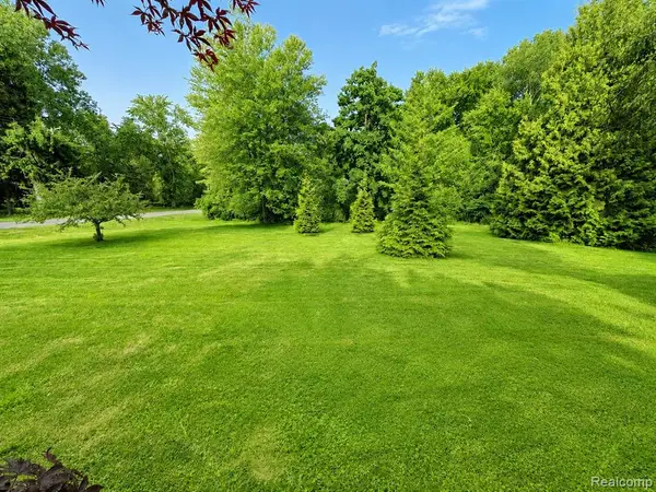 0 Woodcrest, Rochester Hills, MI 48309