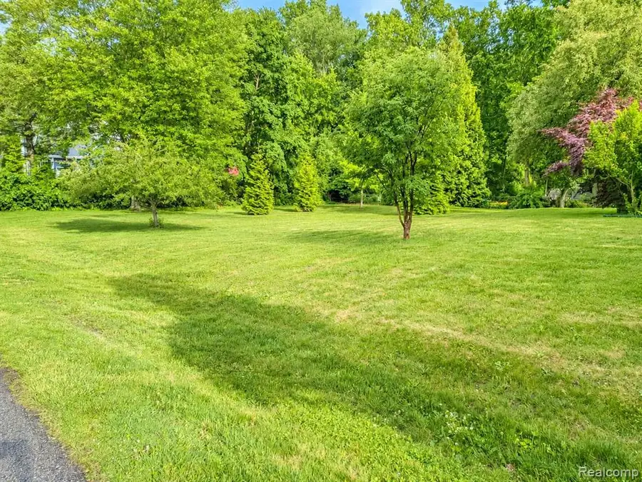 0 Woodcrest, Rochester Hills, MI 48309 - #3