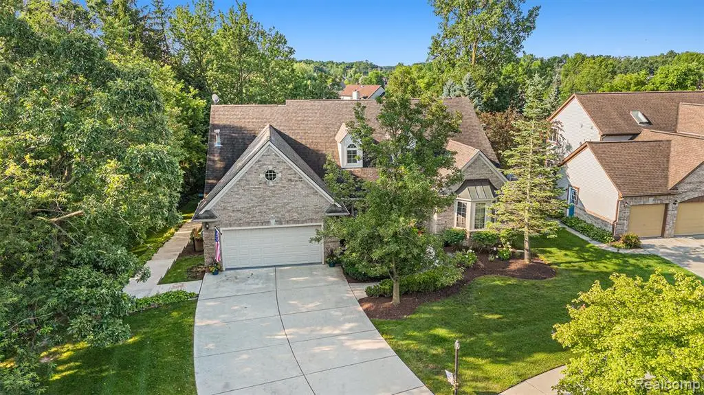 836 Townsend, South Lyon, MI 48178 - #1