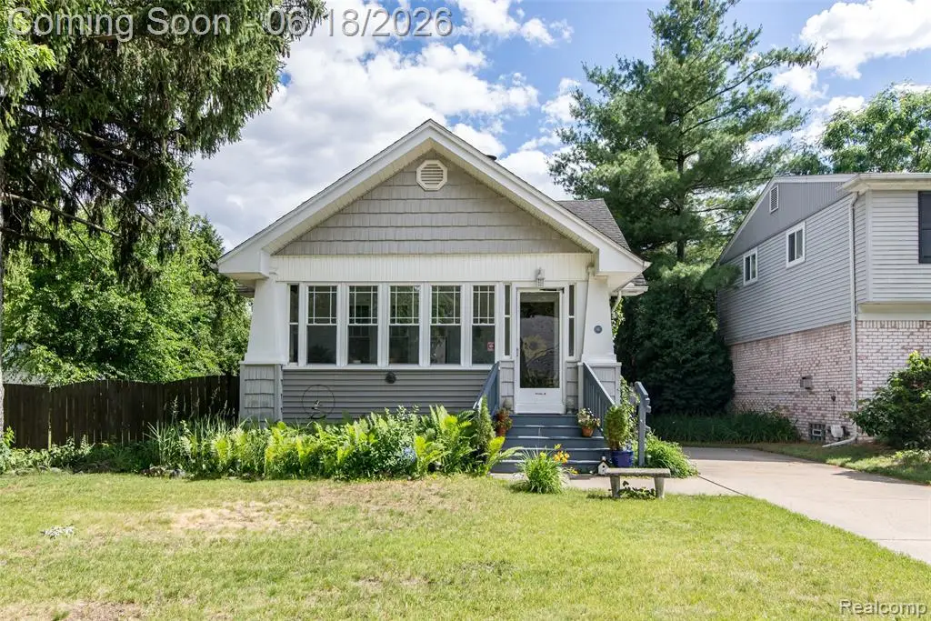 140 E Lawrence, Royal Oak, MI 48073 - #1