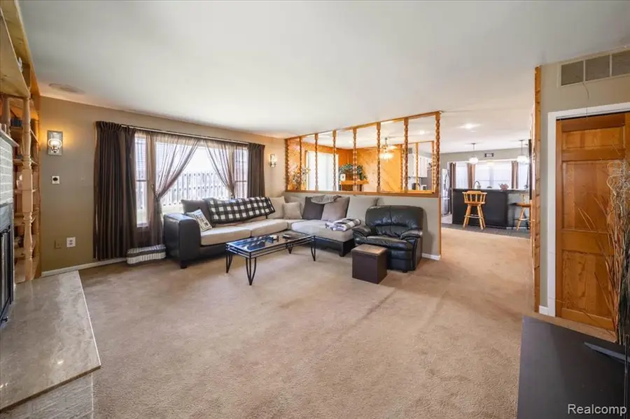 795 Hogarth, Waterford, MI 48328 - #3
