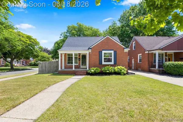 19296 Berden, Harper Woods, MI 48225
