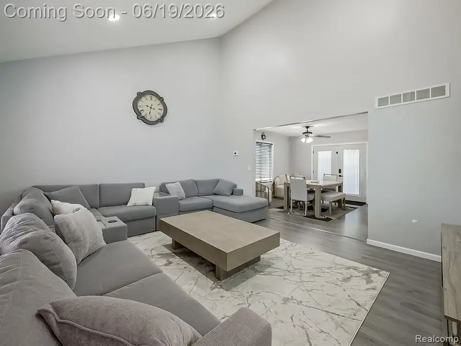 27051 Demrick, Roseville, MI 48066 - #3