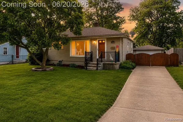31539 Glen, Westland, MI 48186