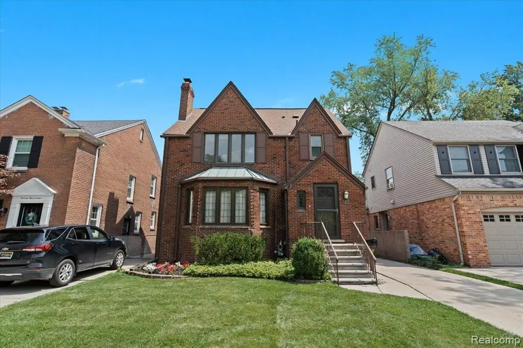 312 Mckinley, Grosse Pointe Farms, MI 48236 - #1