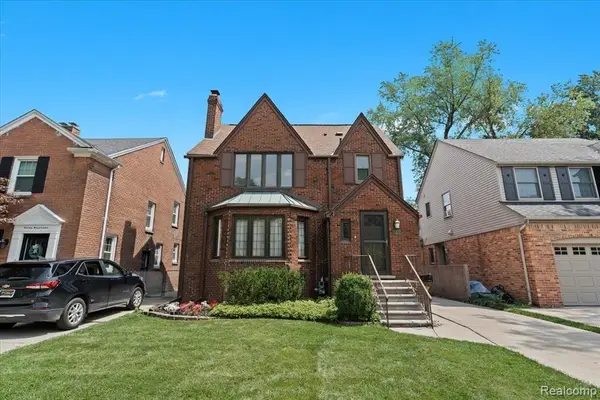 312 Mckinley, Grosse Pointe Farms, MI 48236