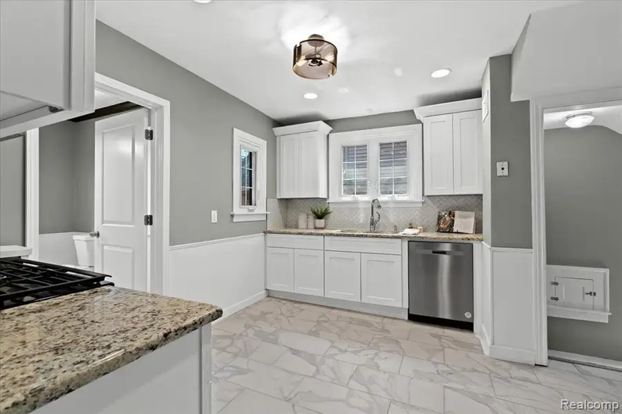 312 Mckinley, Grosse Pointe Farms, MI 48236 - #2