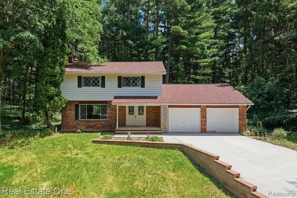 10353 Mcgregor, Pinckney, MI 48169