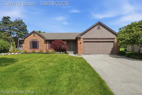 24889 Sutherland, Novi, MI 48374