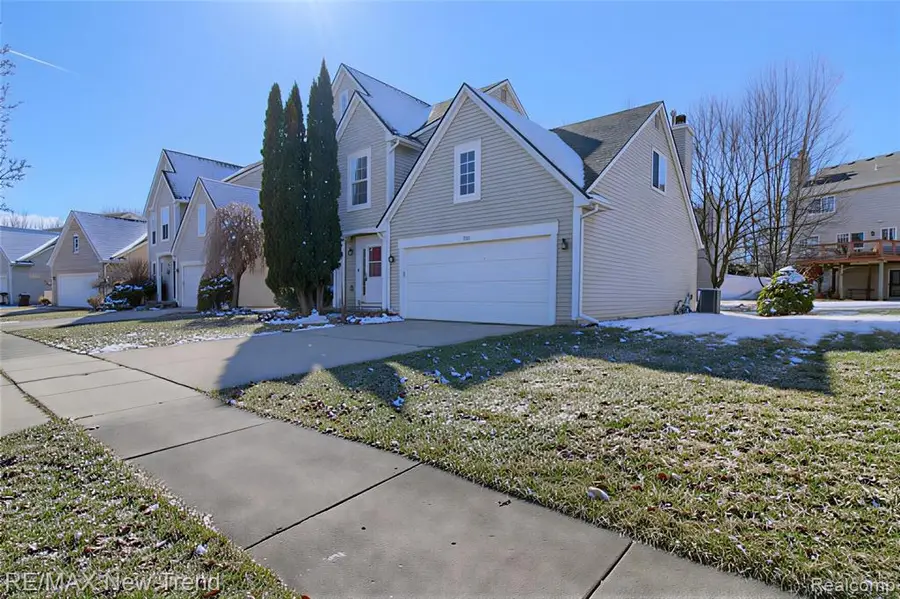 3241 Buckhorn, Ann Arbor, MI 48105 - #3