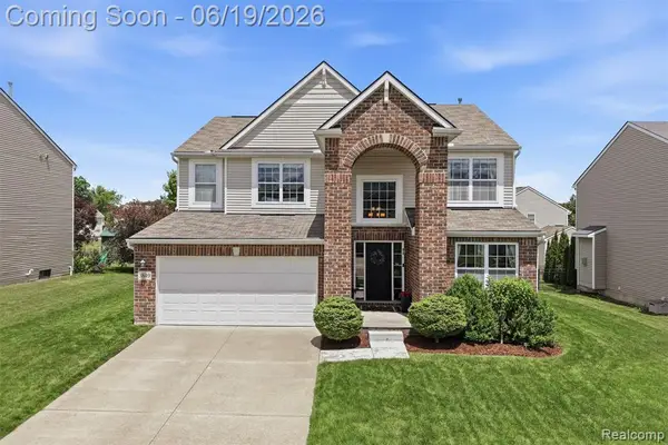 3849 Silver Charm, Howell, MI 48843