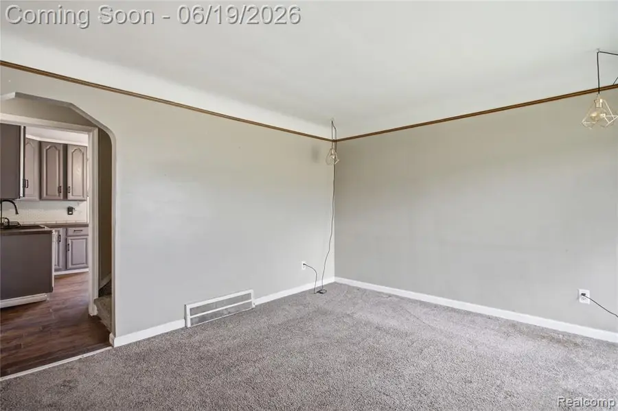 529 Champaign, Lincoln Park, MI 48146 - #3