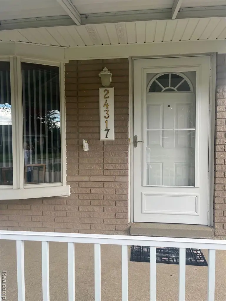 24317 Mount Olive, Flat Rock, MI 48134 - #2