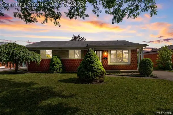 2638 Athena, Troy, MI 48083