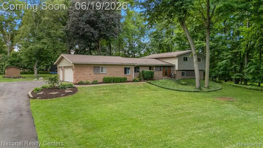21201 E Chigwidden, Northville, MI 48167 - #3