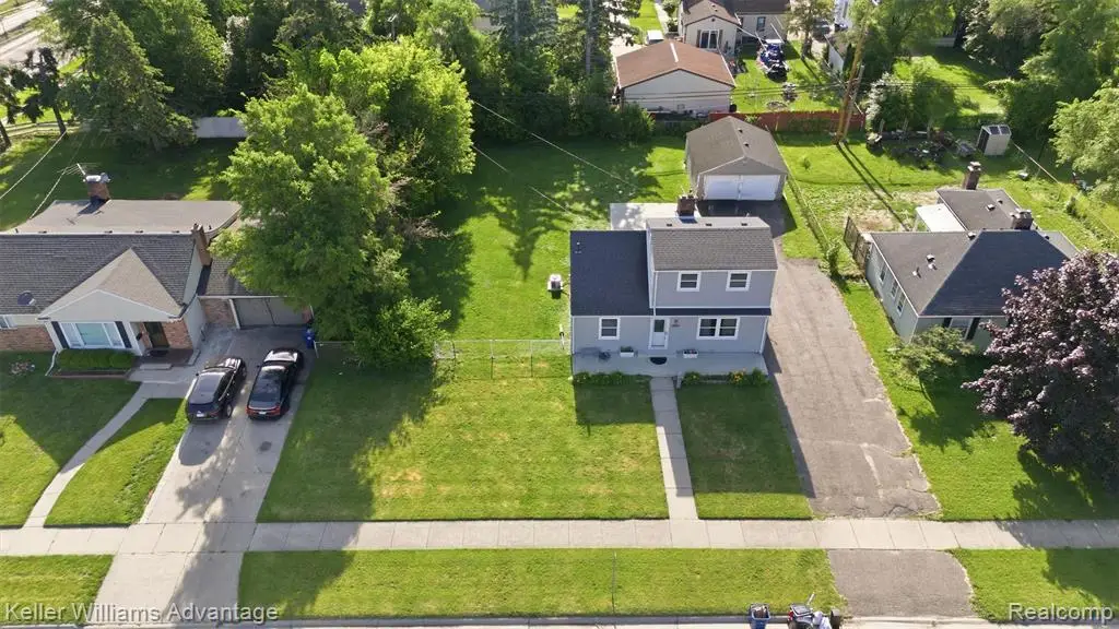 13592 Berwyn, Redford, MI 48239 - #1