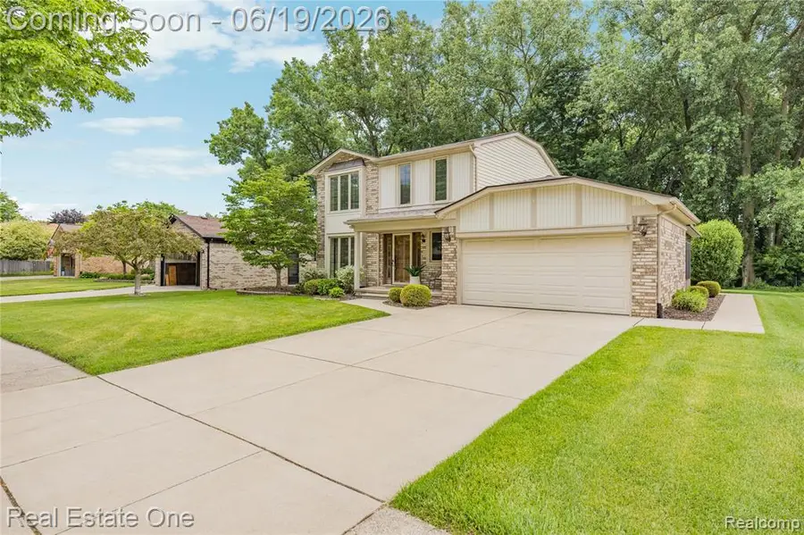 14522 Coulee, Sterling Heights, MI 48313 - #2