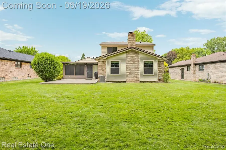 14522 Coulee, Sterling Heights, MI 48313 - #3