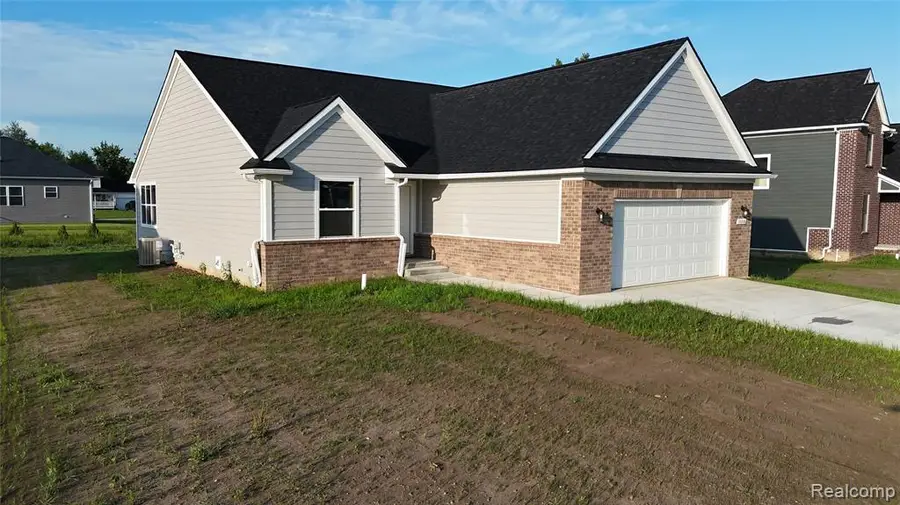 10206 Hunt, Davison, MI 48423 - #2