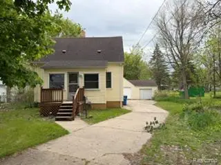 3992 Dallas, Warren, MI 48091