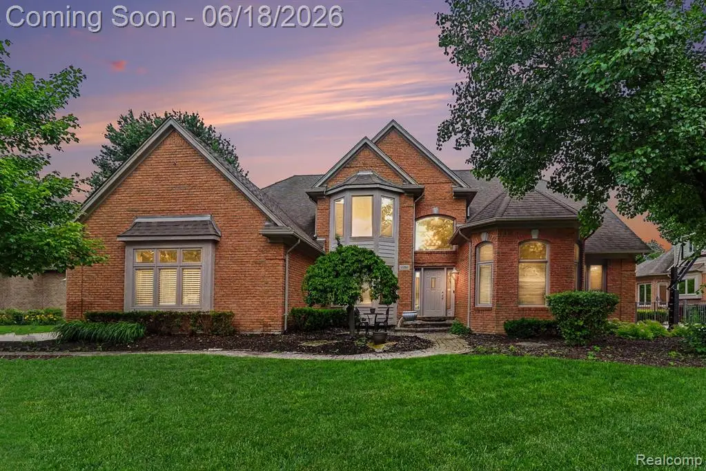 55260 Belmont, Shelby, MI 48315 - #1