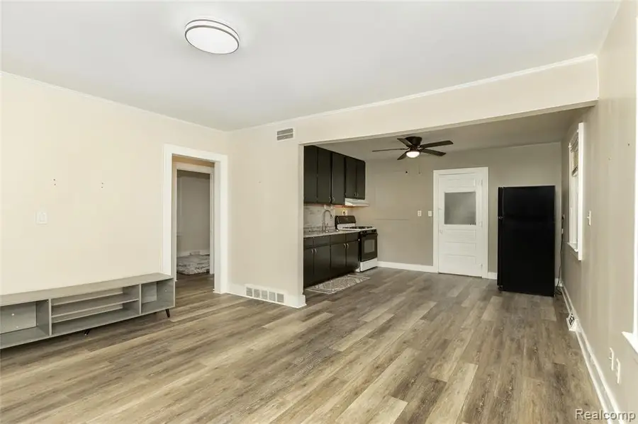 4517 Grindley Park, Dearborn Heights, MI 48125 - #3
