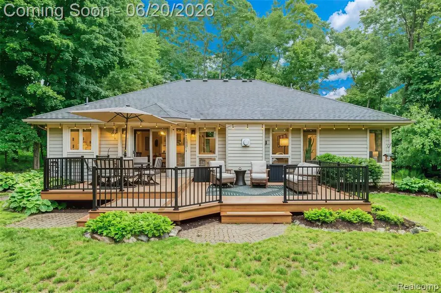 5901 Ford, Commerce Township, MI 48382 - #2
