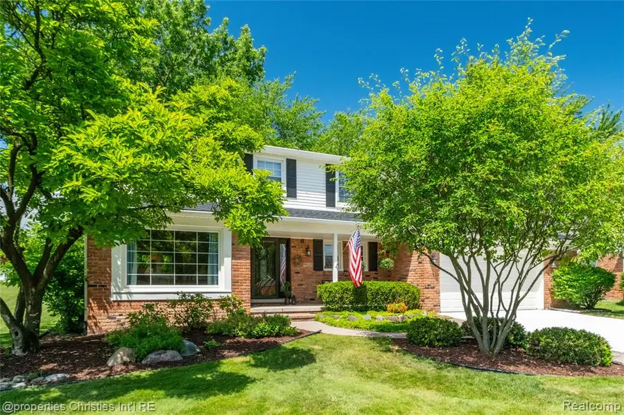 21865 N Center, Northville, MI 48167 - #3
