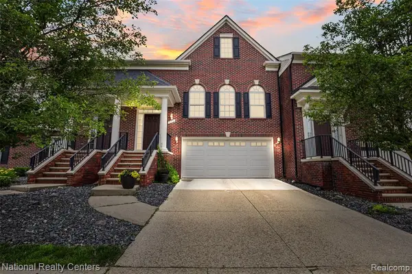 779 Red Run, Troy, MI 48085