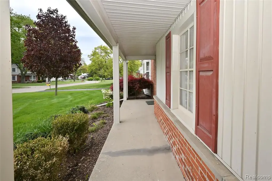 2648 Kopson, Bloomfield Hills, MI 48304 - #2