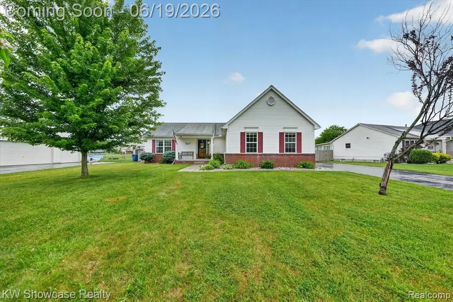 8196 Loon, Grand Blanc, MI 48439 - #3