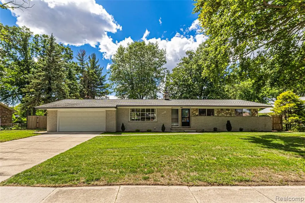 25801 Pine View, Warren, MI 48091 - #1