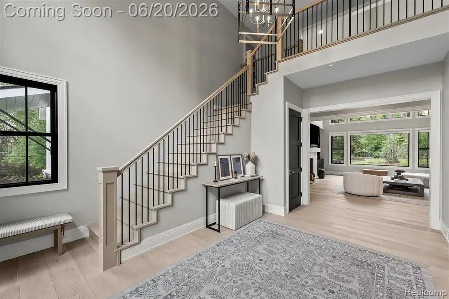 5200 Windingwood, Bloomfield Hills, MI 48302 - #3
