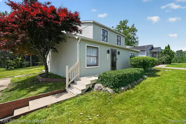 173 Pickford, Novi, MI 48377