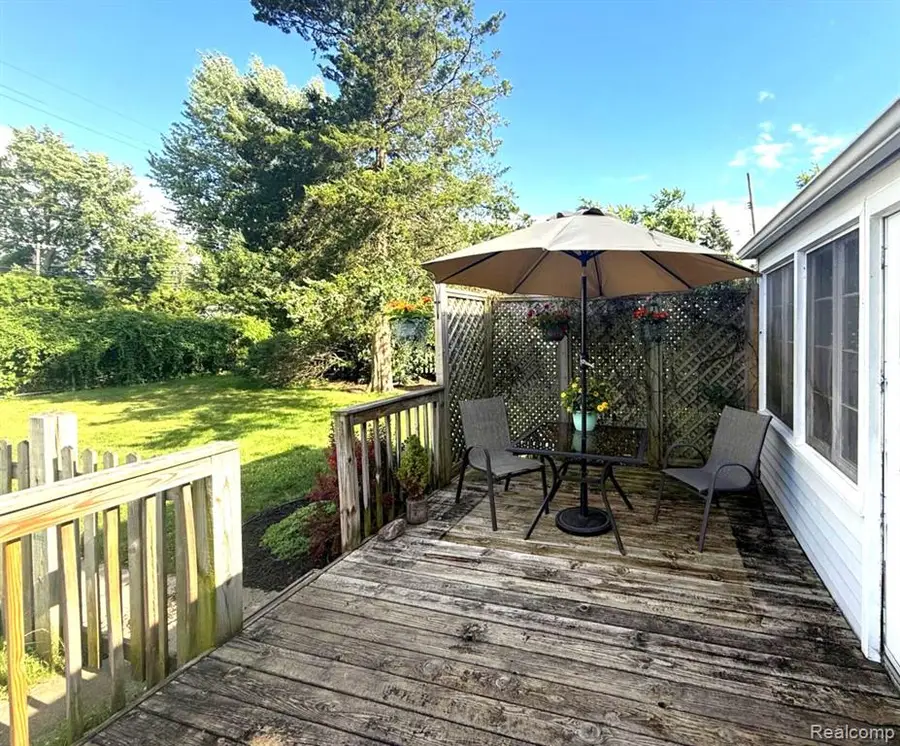 340 N Hagadorn, South Lyon, MI 48178 - #3